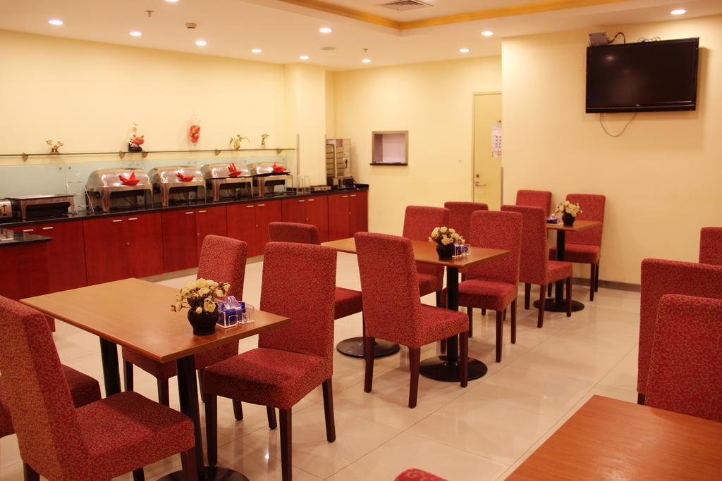 Hanting Express Qingdao South Chongqing Road Kültér fotó